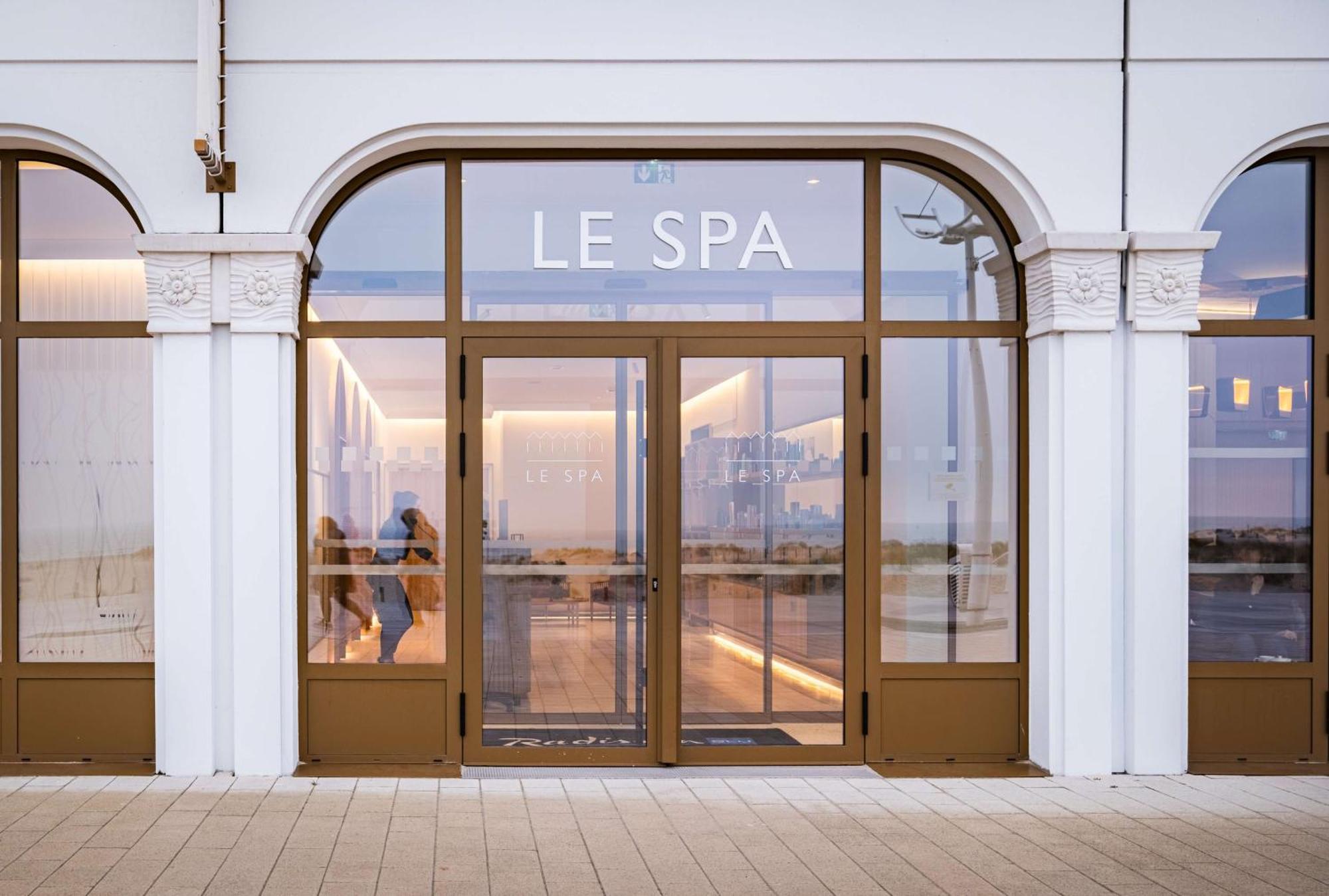 Radisson Blu Grand Hotel & Spa, Malo-Les-Bains ダンケルク エクステリア 写真