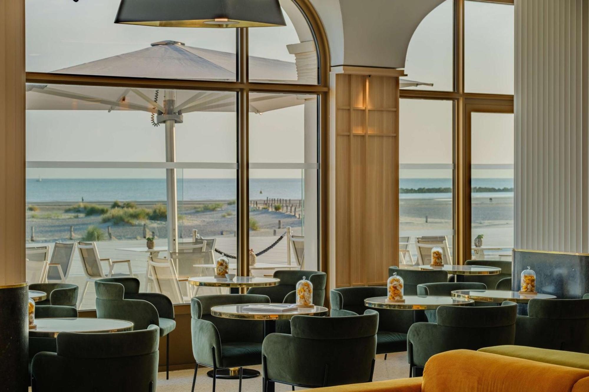 Radisson Blu Grand Hotel & Spa, Malo-Les-Bains ダンケルク エクステリア 写真